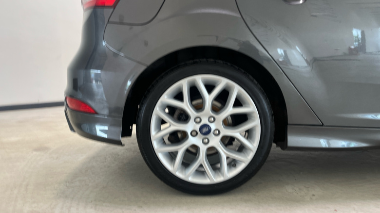 Ford Focus 1.5 TDCi 120 ST-Line 5dr Diesel Hatchback